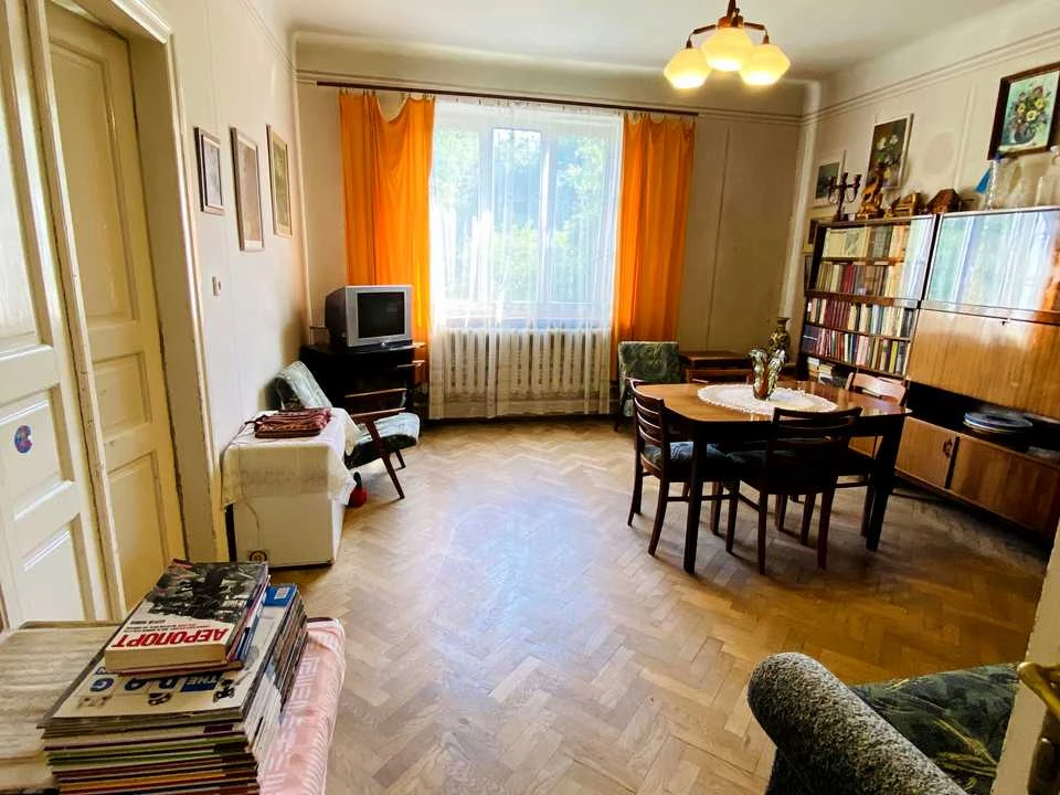 Apartment. Akademika Rudnysko Street, Lviv