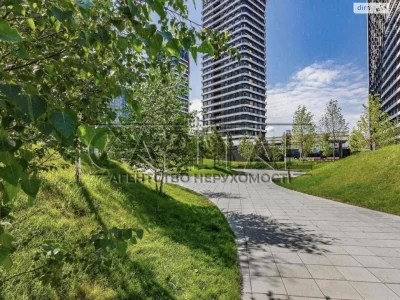 Apartment for Sale: Darnytskyi