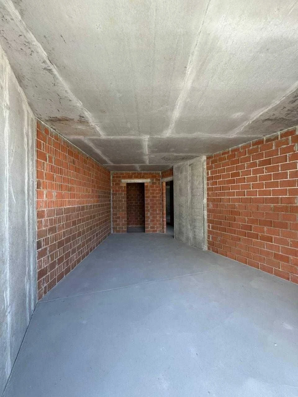 Sale of a spacious 3-4 room apartment 136 sq.m. in the "Rusyivska Hav" residential complex