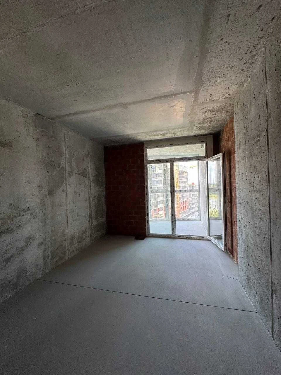 Sale of a spacious 3-4 room apartment 136 sq.m. in the "Rusyivska Hav" residential complex
