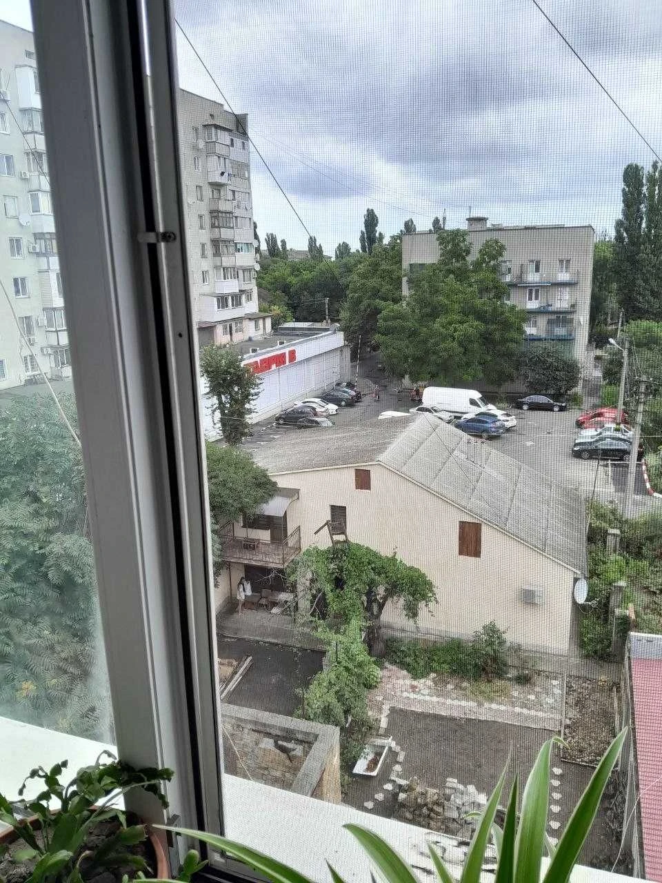 Продам кімнату в гуртожитку на Слобідці — готова до комфортного