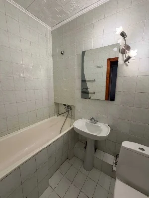 For Sale: 1-bedroom apartment near the Zandyska metro, Plekhanivska 119