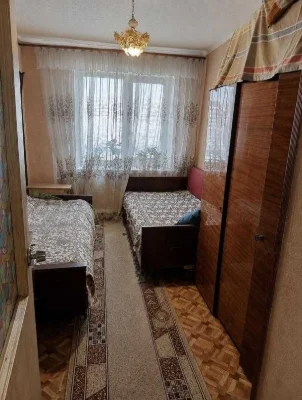 For Sale: 3-room apartment near Sportivnaya Street, Aerokosmicheskaya Line (red line)