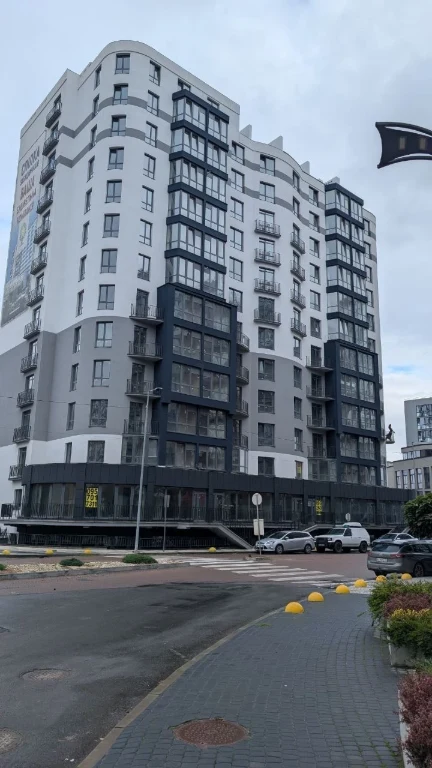 ПРОДАЖ 3 кім квартири КОМФОРТ класу,газ! готова до ремонту!