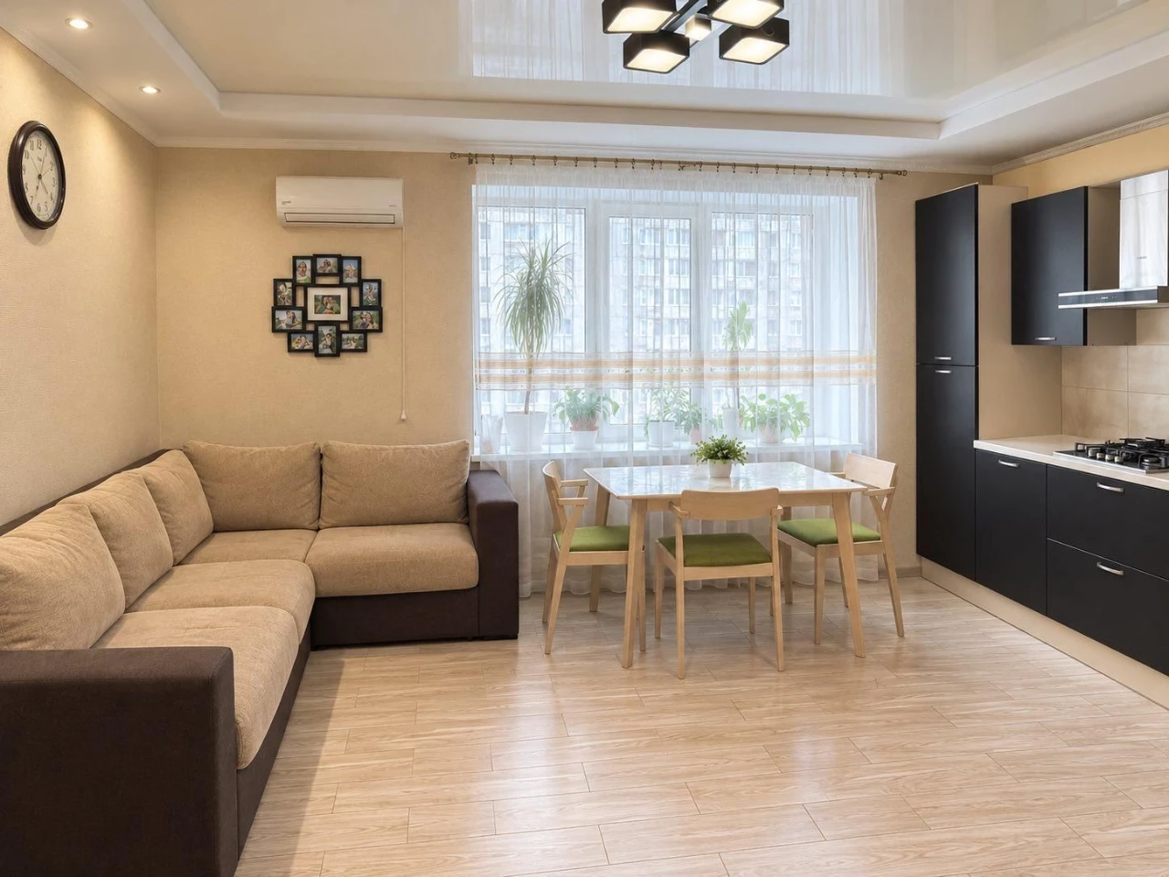 Продаж 2-кімнатної квартири з ремонтом та меблями