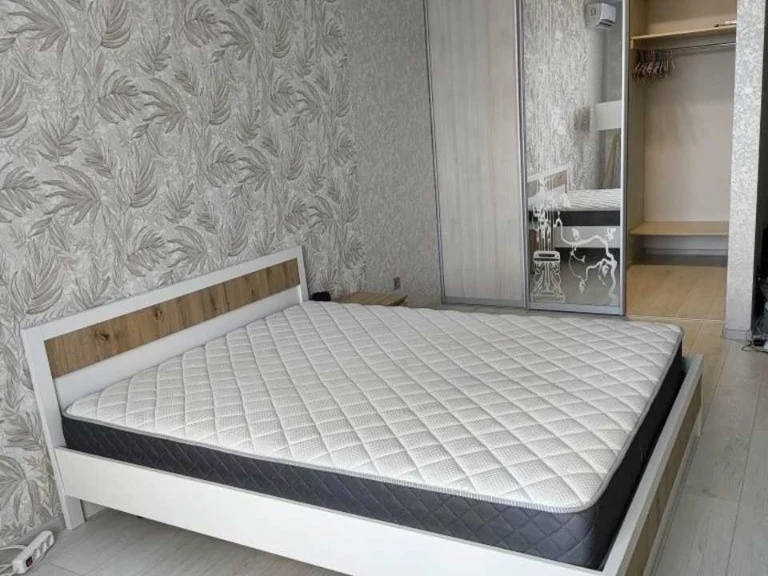 Apartment. Yunatska St., Kyiv