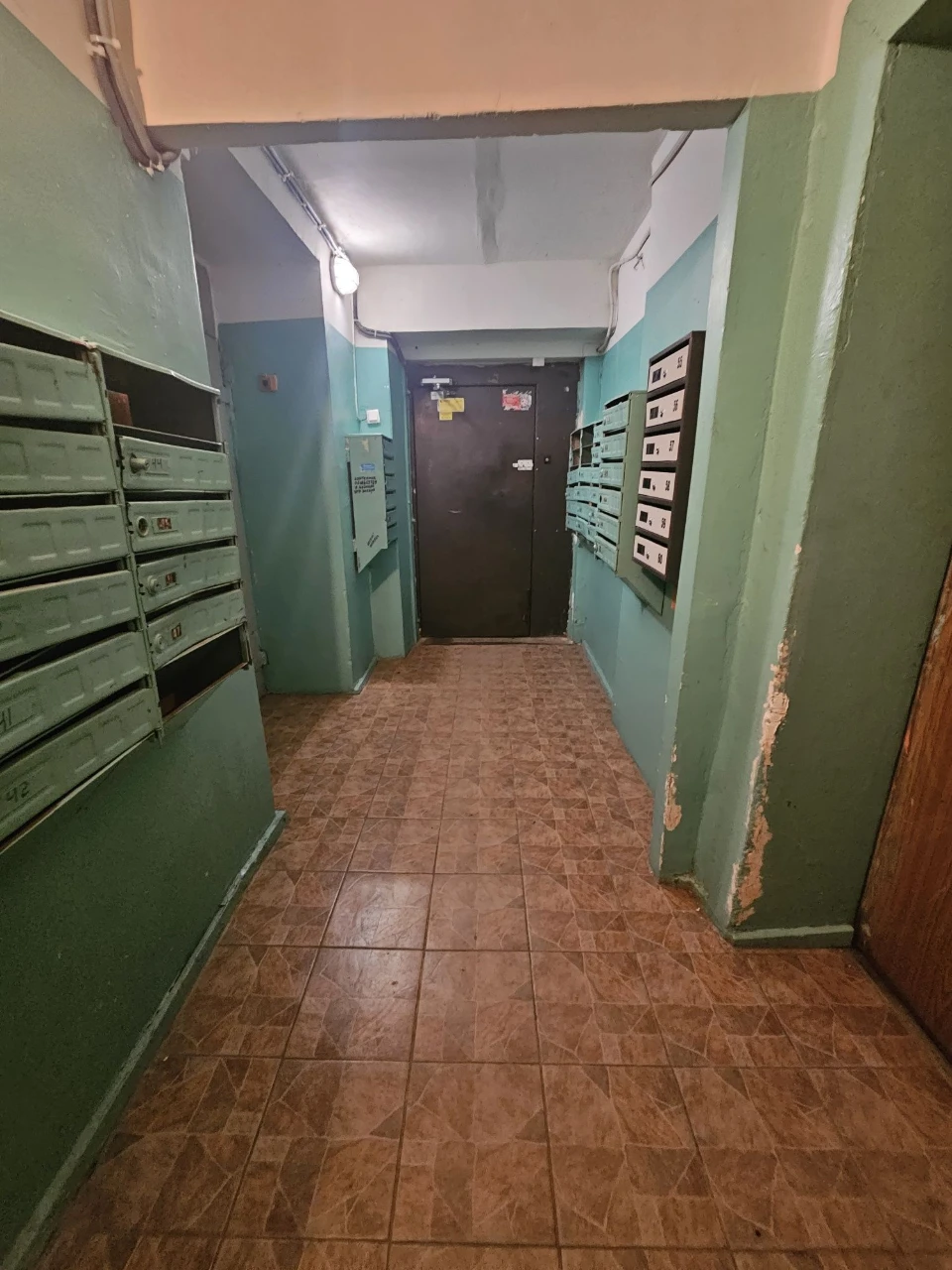 Продається 2-кімнатна квартира в Центрі, цегляний будинок, поруч Набережна,