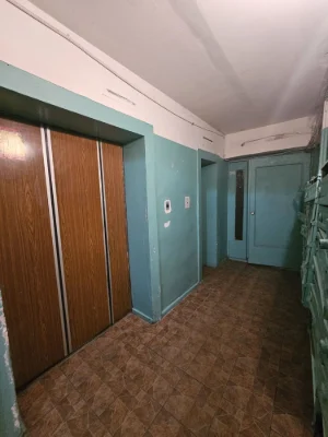 Продається 2-кімнатна квартира в Центрі, цегляний будинок, поруч Набережна,