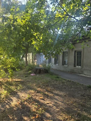 Продається будинок 8.5 соток! поруч центр і 7 км