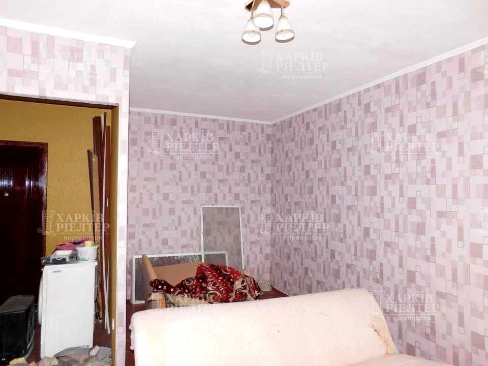 Apartment. Kharkiv, Metrobudivnykiv Street