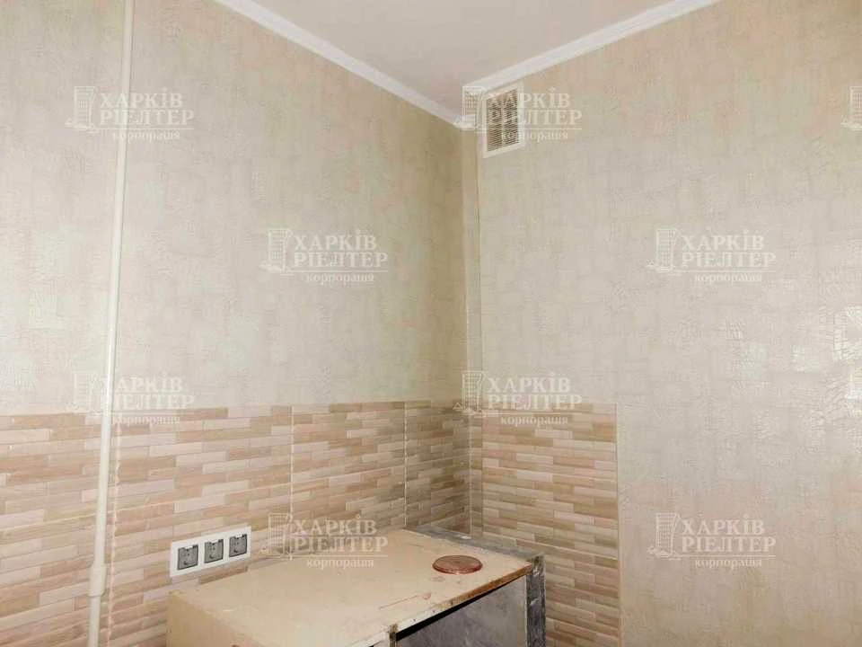 Apartment. Kharkiv, Metrobudivnykiv Street