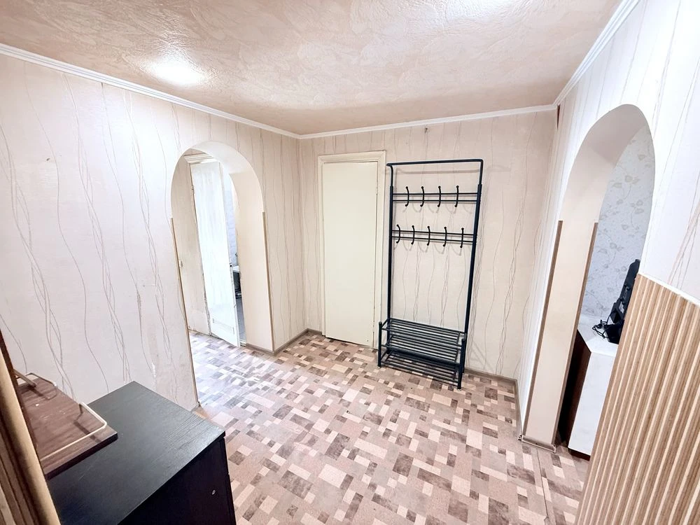 For sale, two-room apartment of improved layout.