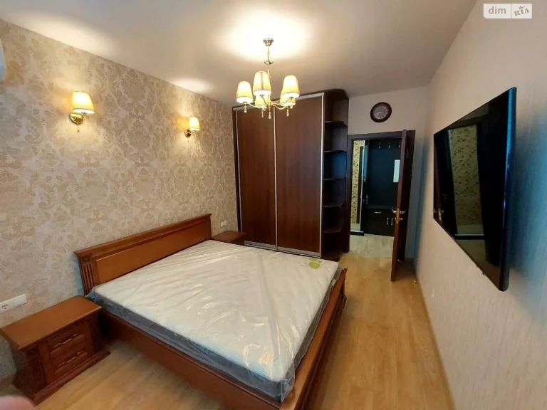 Long-Term Rental Apartment, Pozniaky