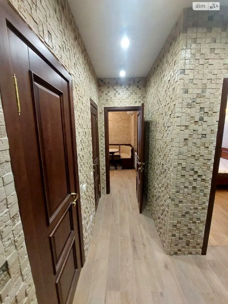 Long-Term Rental Apartment, Pozniaky