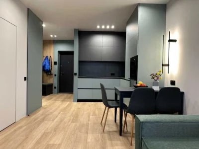Apartment. Дніprovs'ka naberezhna, вул.