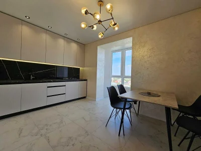 URGENT! Spacious two-bedroom apartment renovated