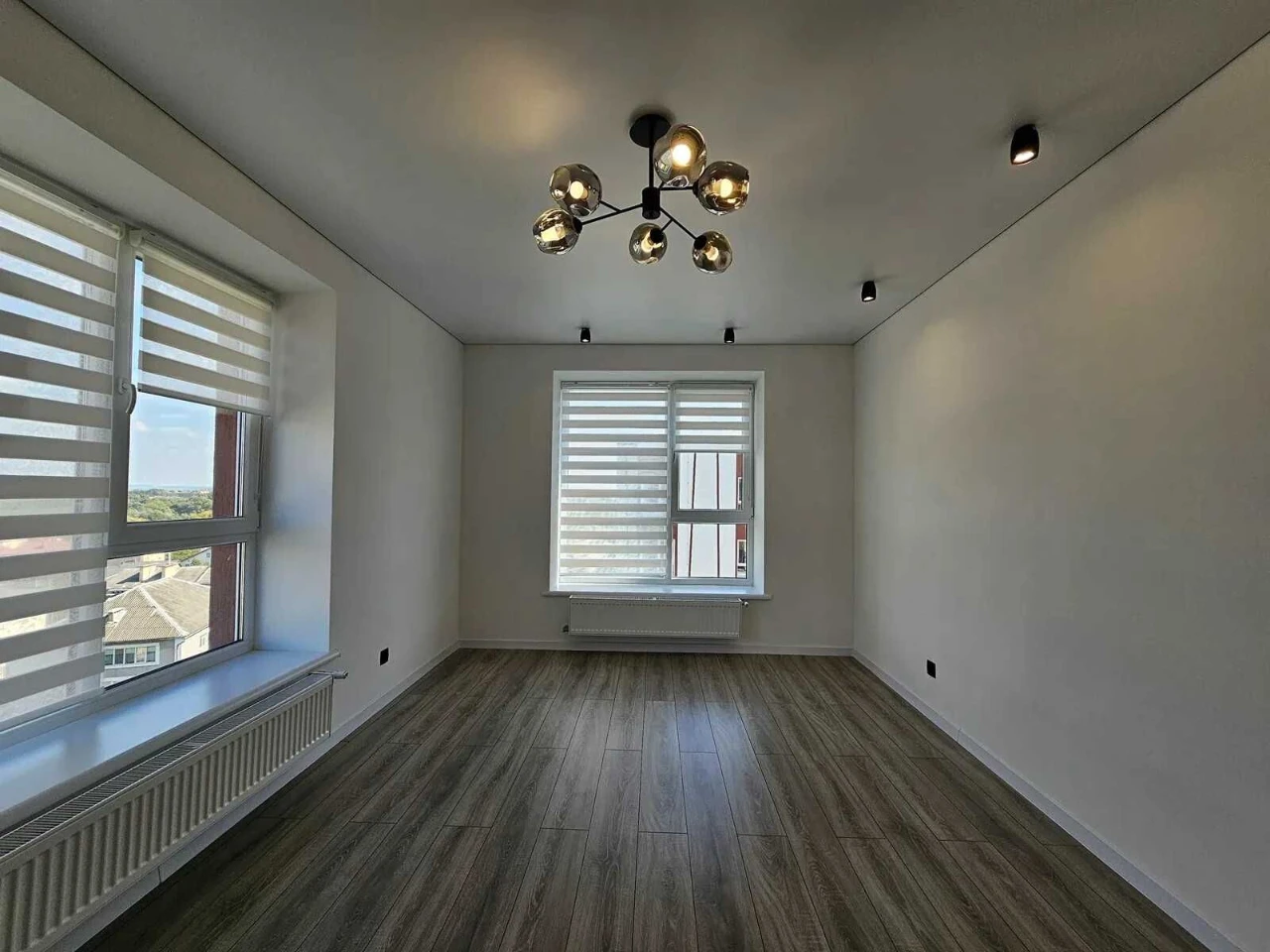 URGENT! Spacious two-bedroom apartment renovated