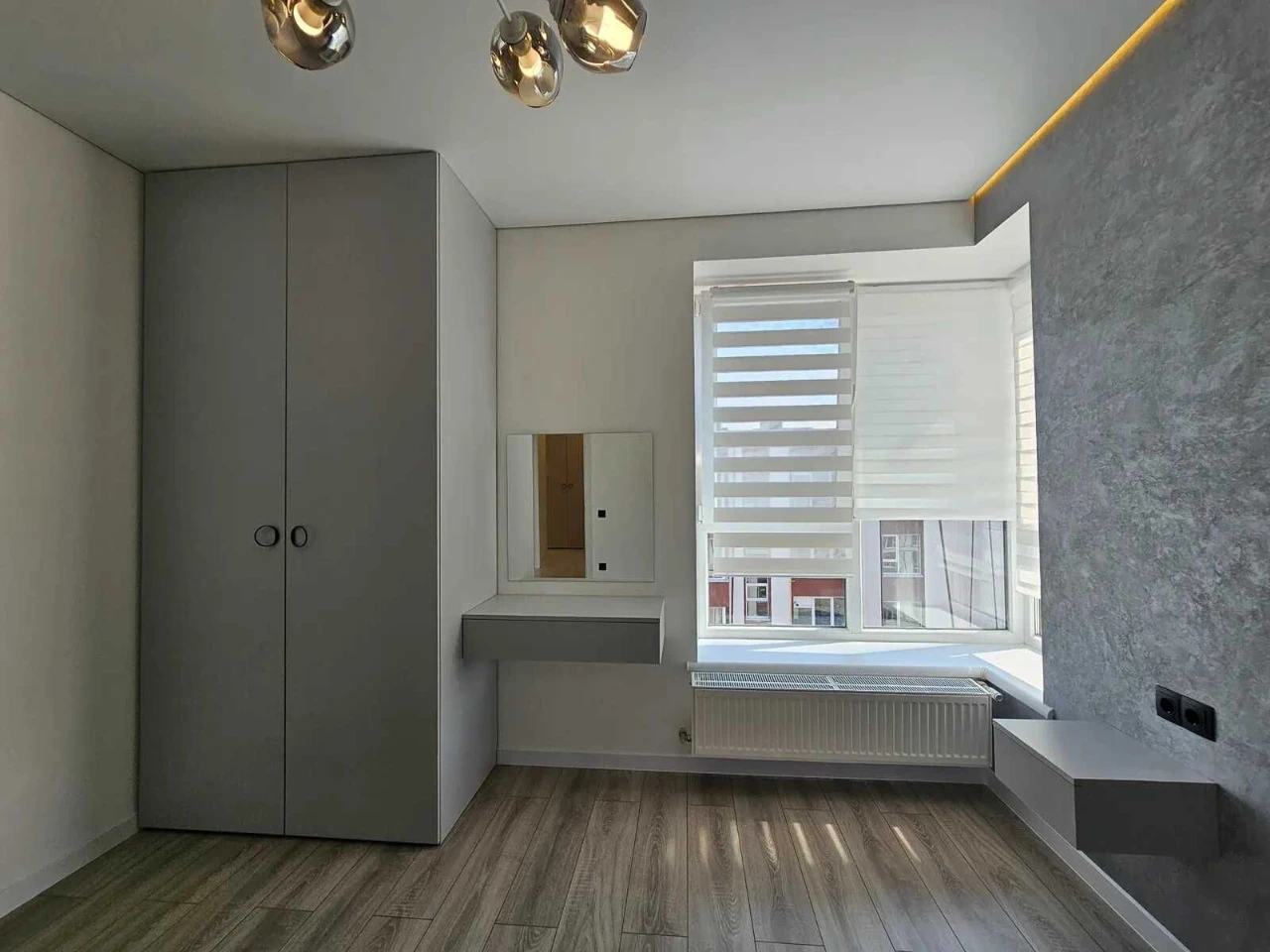URGENT! Spacious two-bedroom apartment renovated