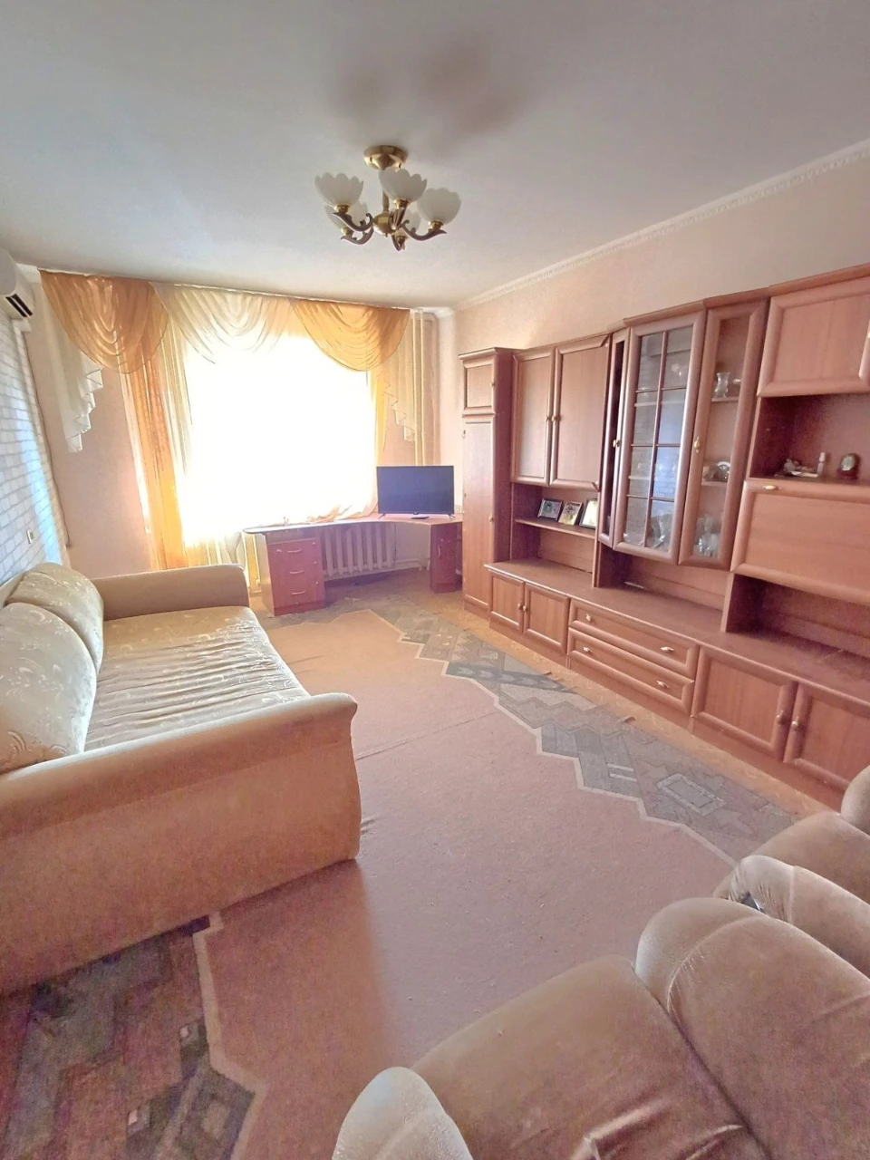 For Sale: 2-room apartment on Sadovaya Street