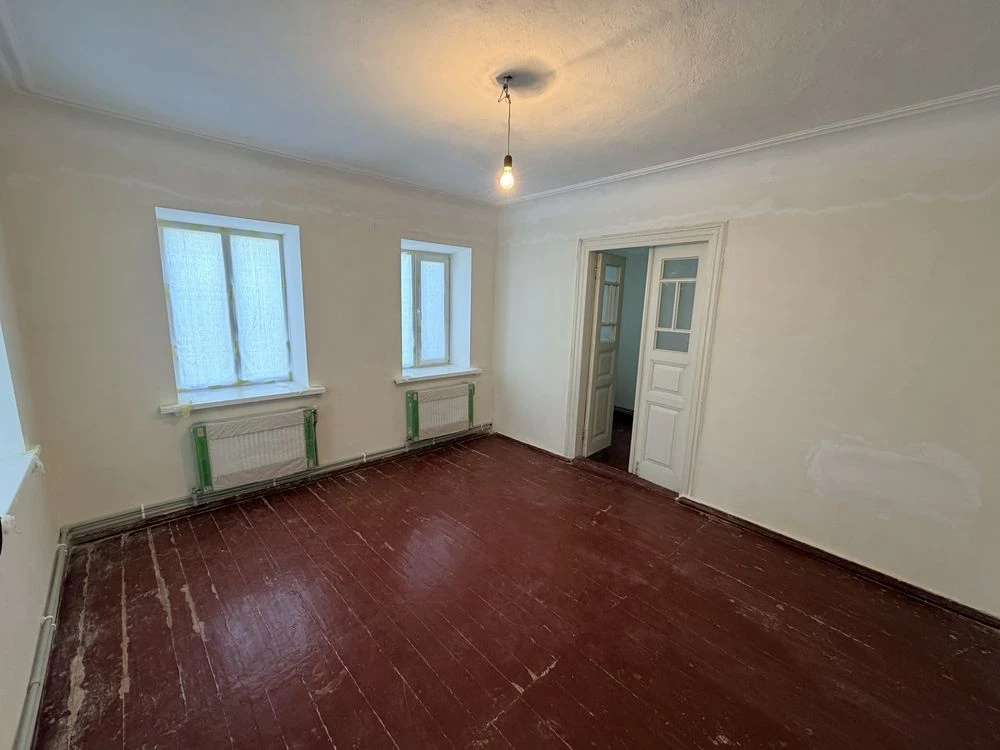House for sale in Velam area