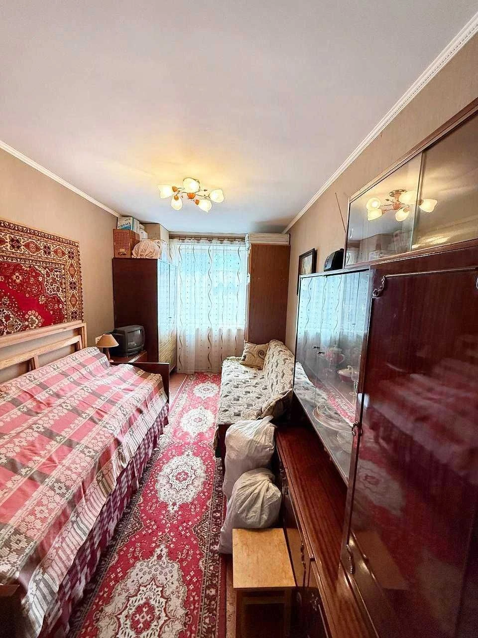 Sale of a 2-bedroom apartment on Roman Atamanyuk Street (near the market)