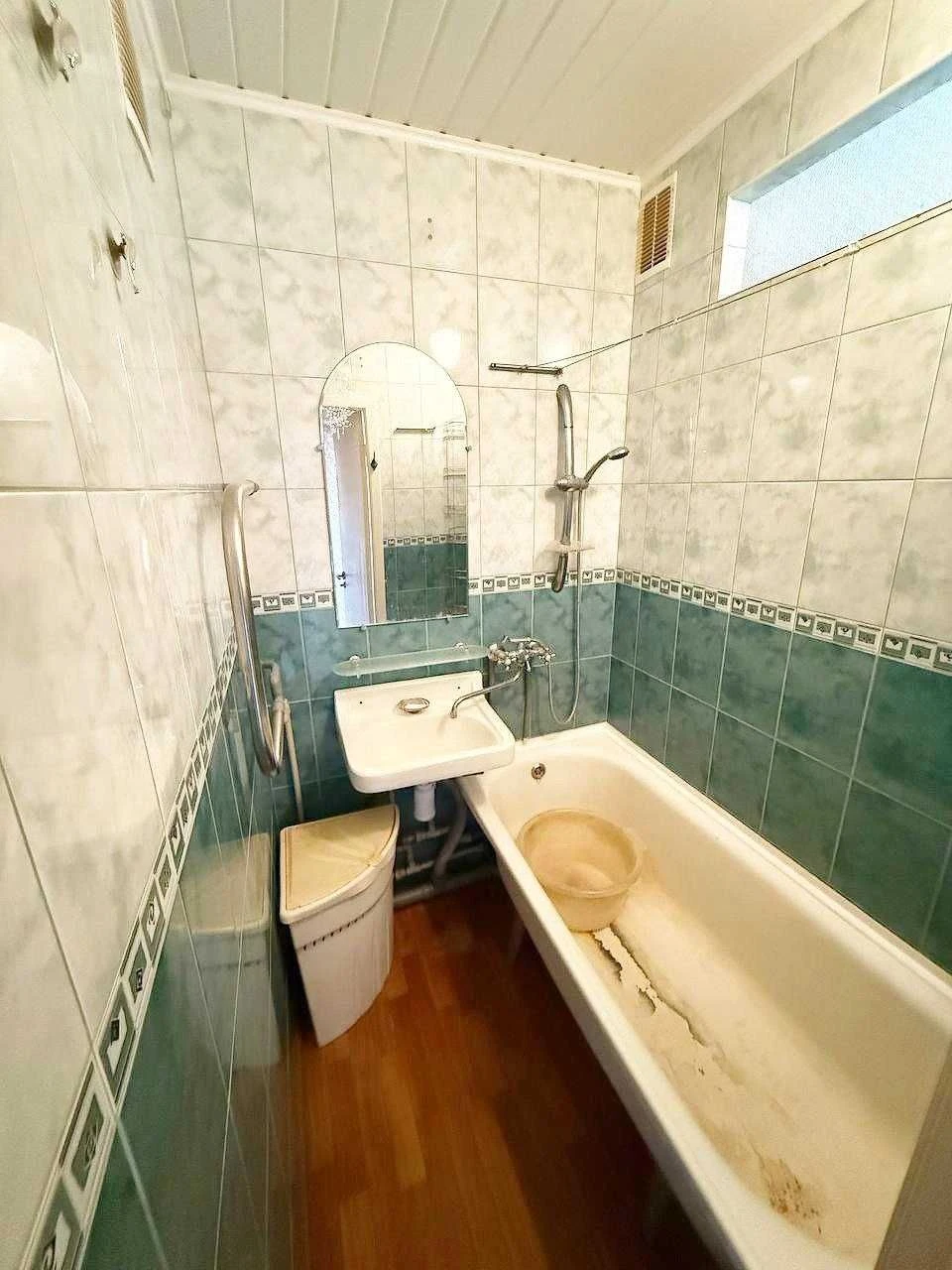 Sale of a 2-bedroom apartment on Roman Atamanyuk Street (near the market)