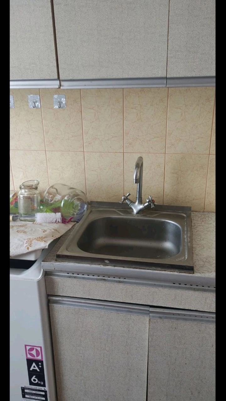 For Sale: 1-bedroom apartment on Peremohy Street