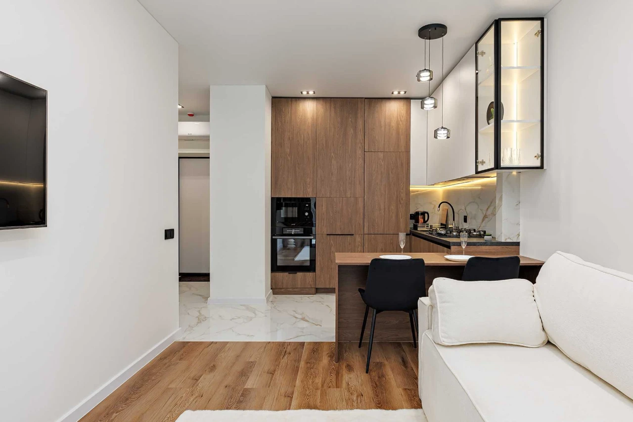 Sale of apartment for investment with turnkey renovation on st.
