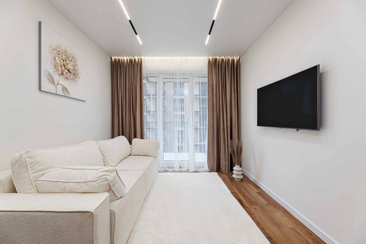 Sale of apartment for investment with turnkey renovation on st.