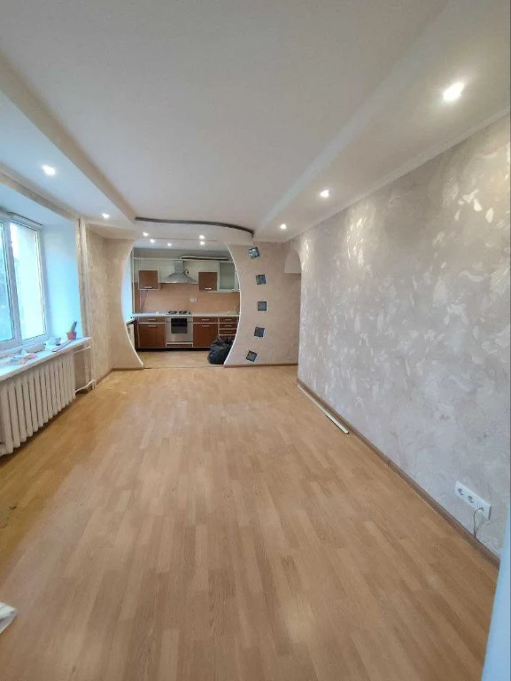 Apartment for sale in Vuzovsky. Spacious kitchen-living room + 2 bedrooms