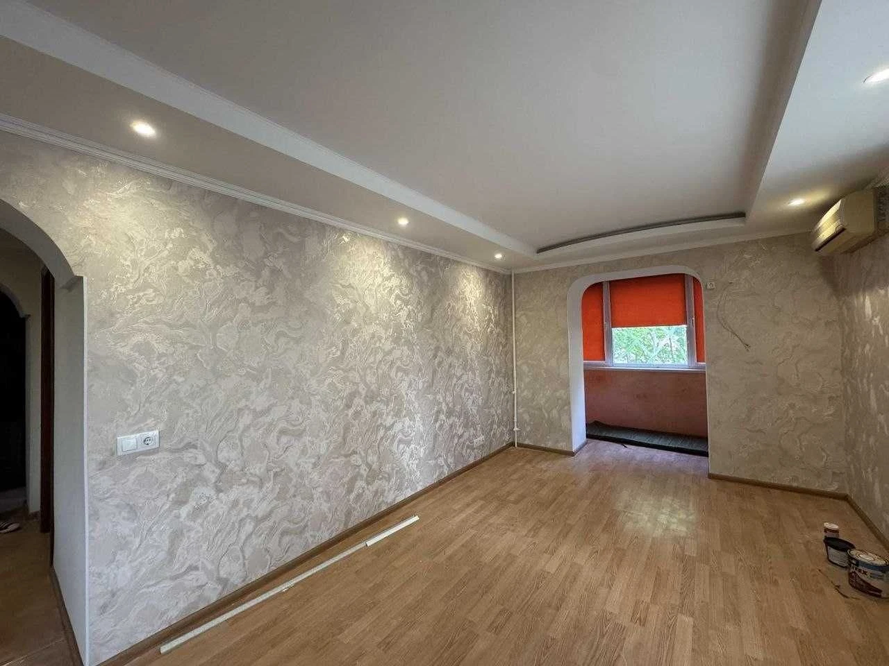 Apartment for sale in Vuzovsky. Spacious kitchen-living room + 2 bedrooms