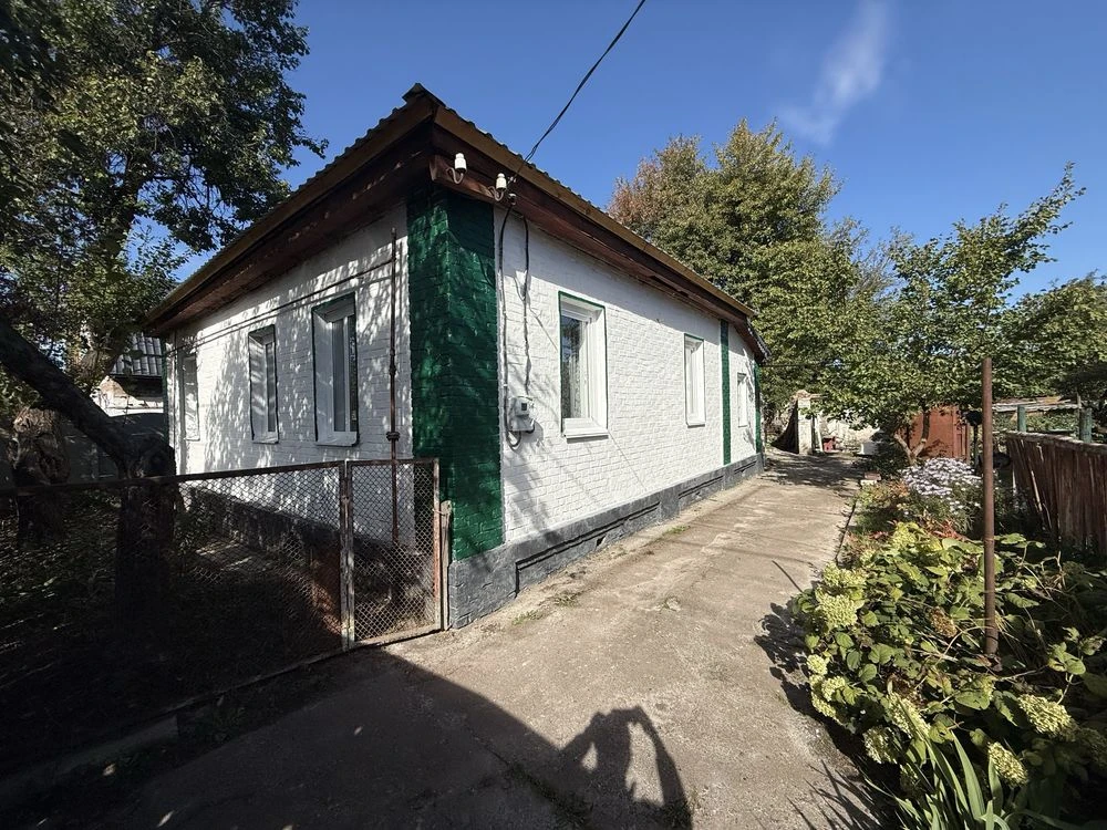 Продам будинок по вулиці Спортивна