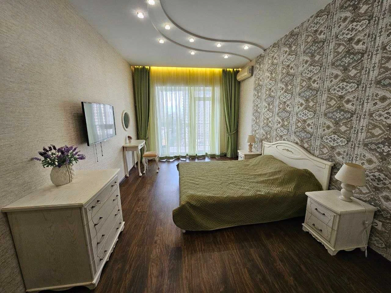 Cozy 4-room apartment in Arcadia. Sunny/Shady. Park