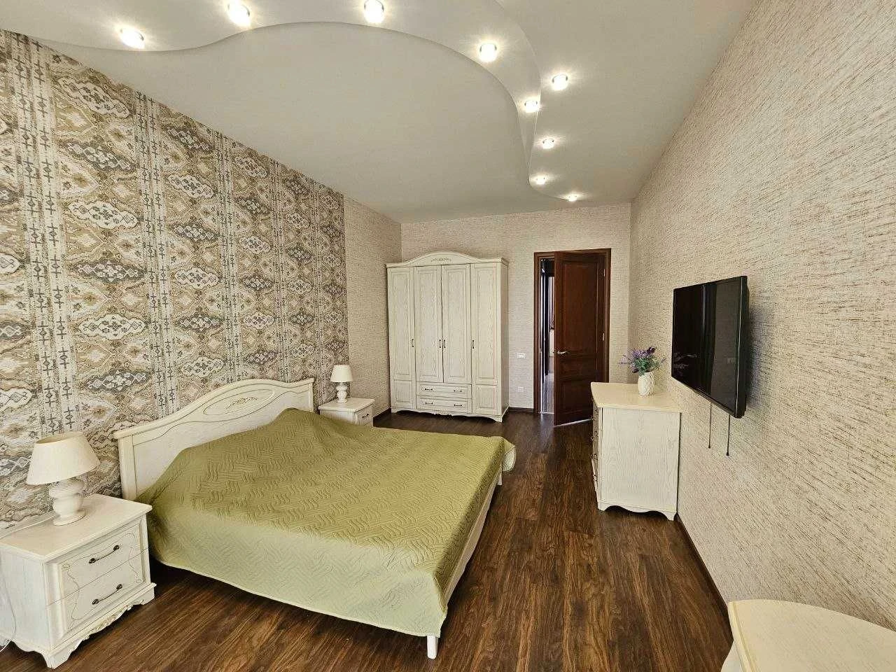 Cozy 4-room apartment in Arcadia. Sunny/Shady. Park