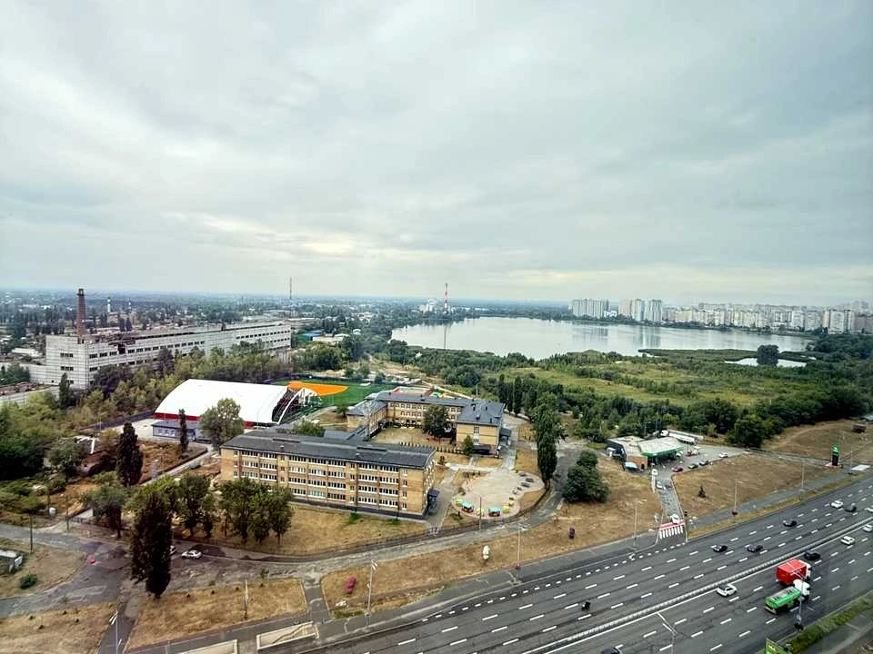 Квартира. Киев, улица Братьев Чибинеевых