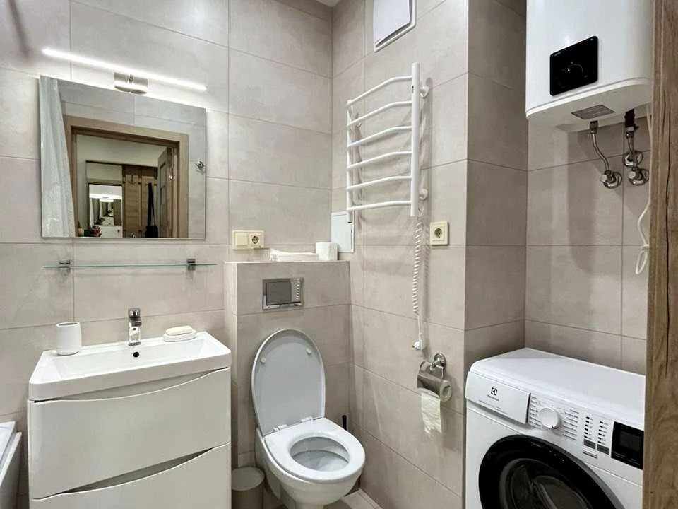 Apartment. Eugene Sverktyka Street, Kyiv