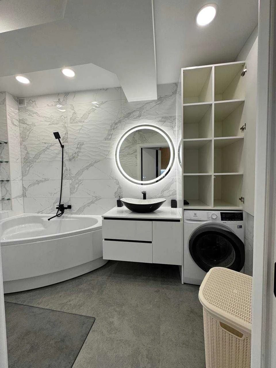 Sale of a 2-room apartment in a new building, Molodezh residential complex