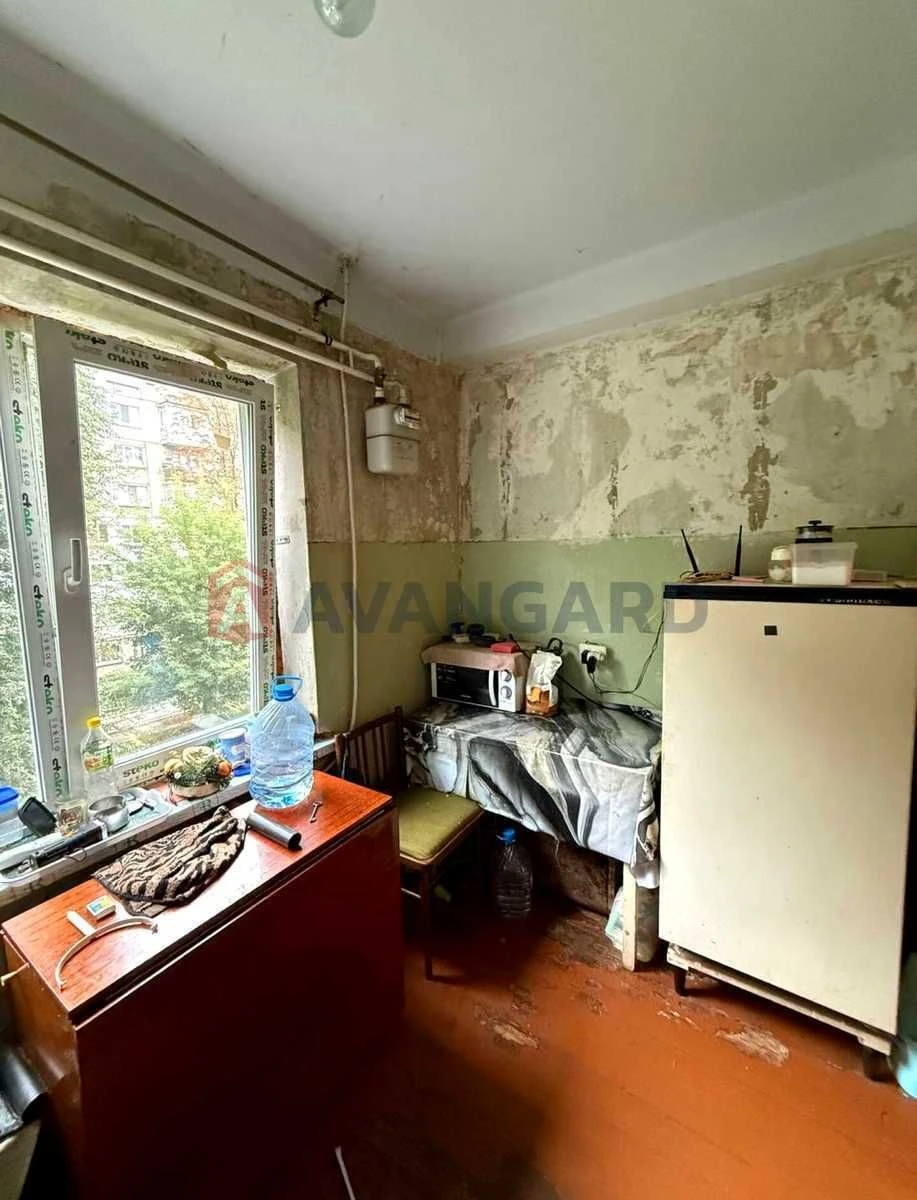 For sale 1-bedroom apartment on the top floor of Pole (Kirova)
