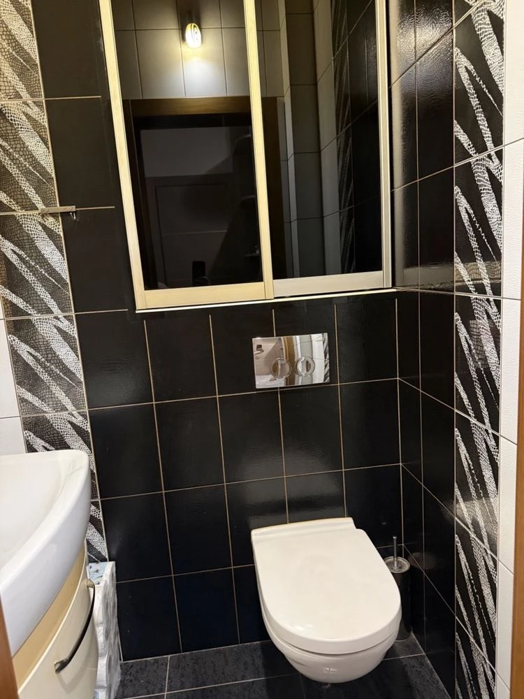 NO COMMISSION!! Sale of a three-bedroom apartment in ЖК Yaskravy (K