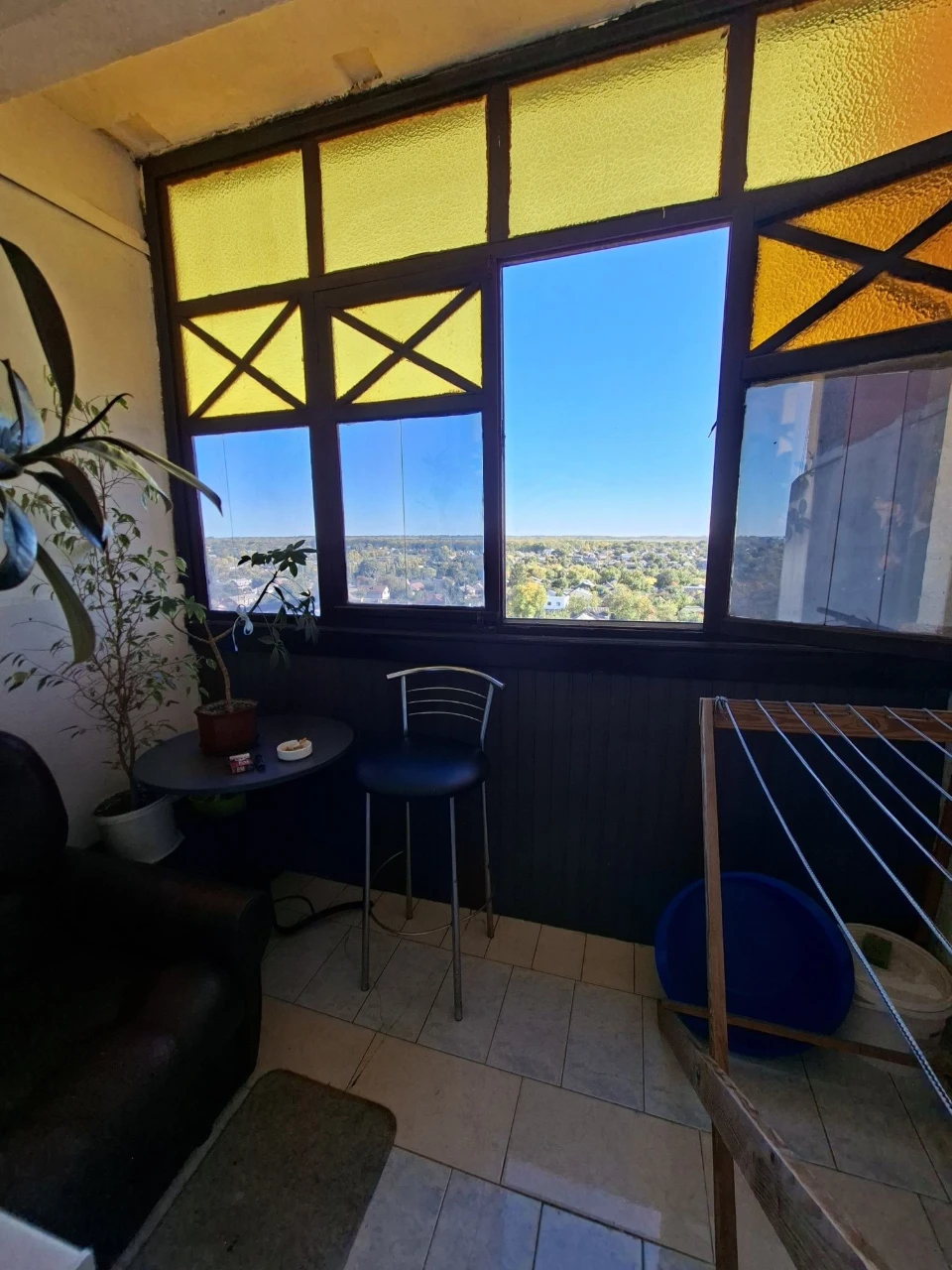 For sale 3-room apartment on Poltavskaya.