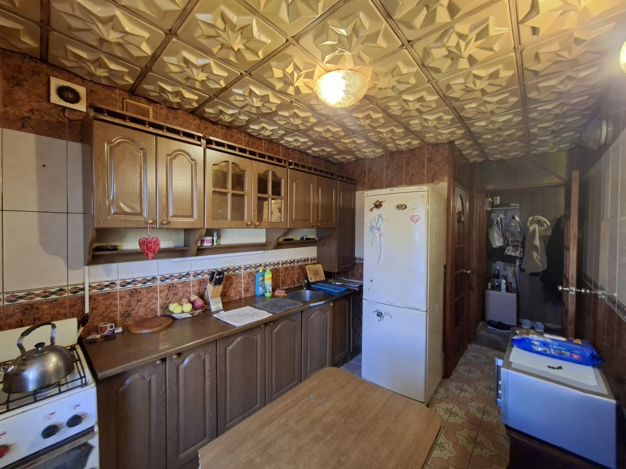 For sale 3-room apartment on Poltavskaya.