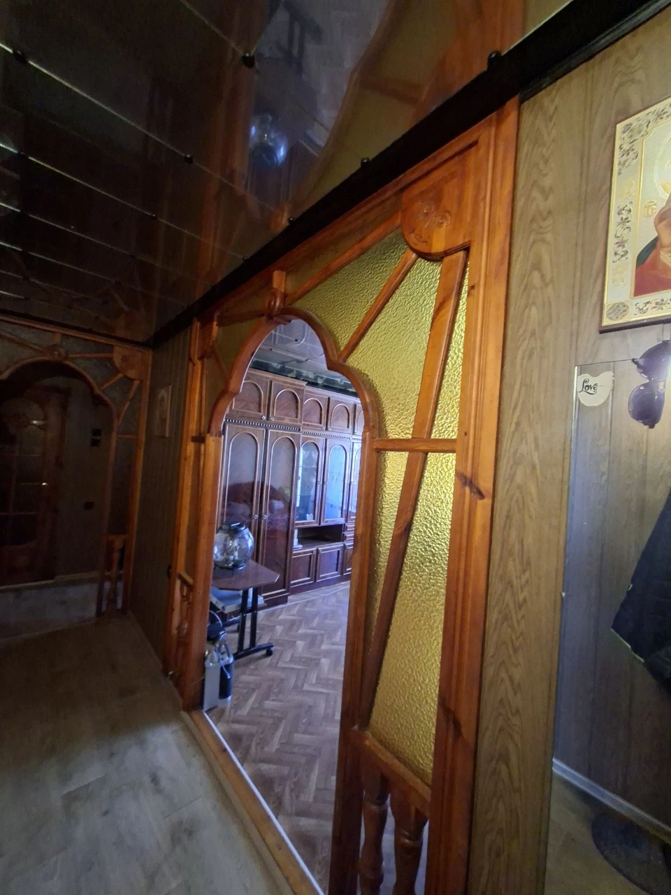 For sale 3-room apartment on Poltavskaya.