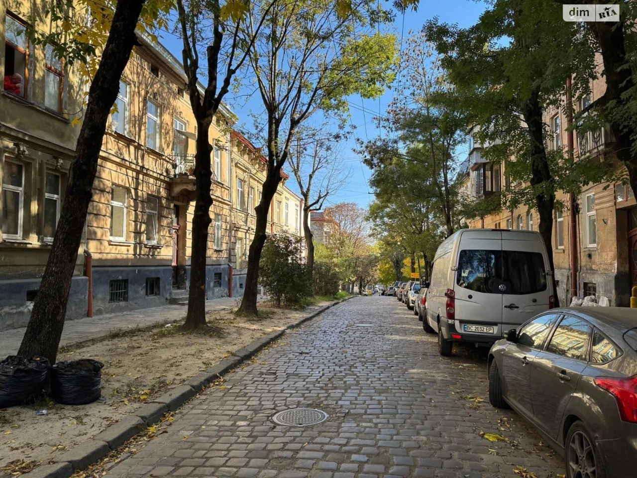 Apartment for Sale - Priвокzalna