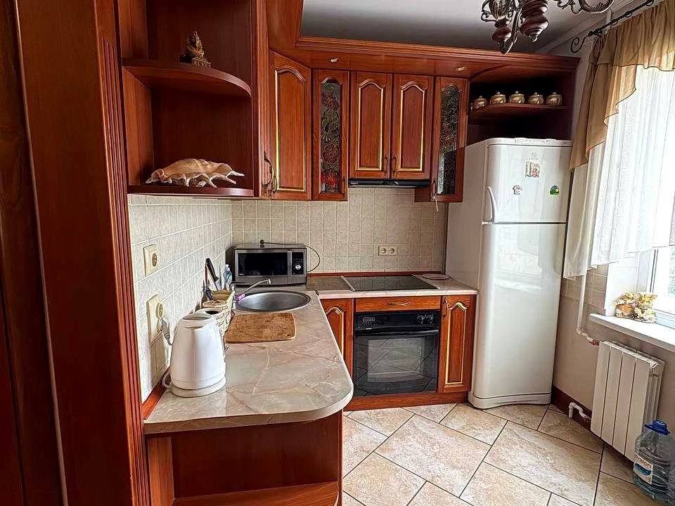 Квартира. Київ, Миколи Лаврухіна вул.