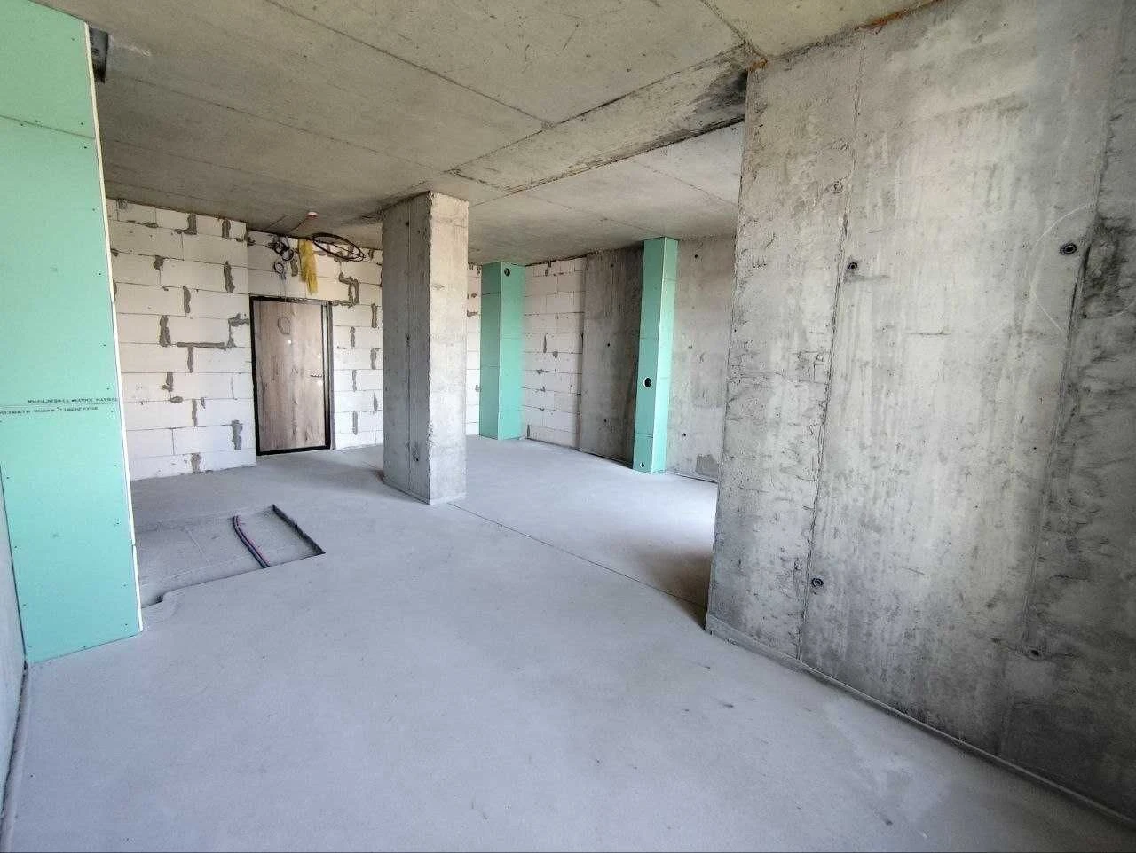 2-bedroom apartment for sale in the new "Poseidon" residential complex in Taï
