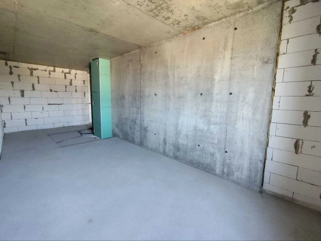 2-bedroom apartment for sale in the new "Poseidon" residential complex in Taï