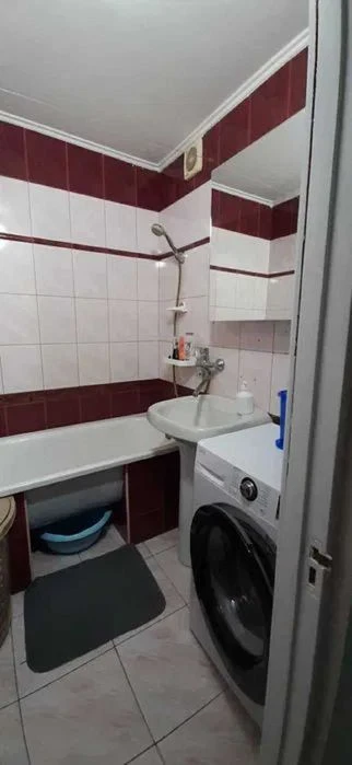 В продажу  3к квартира з ремонтом