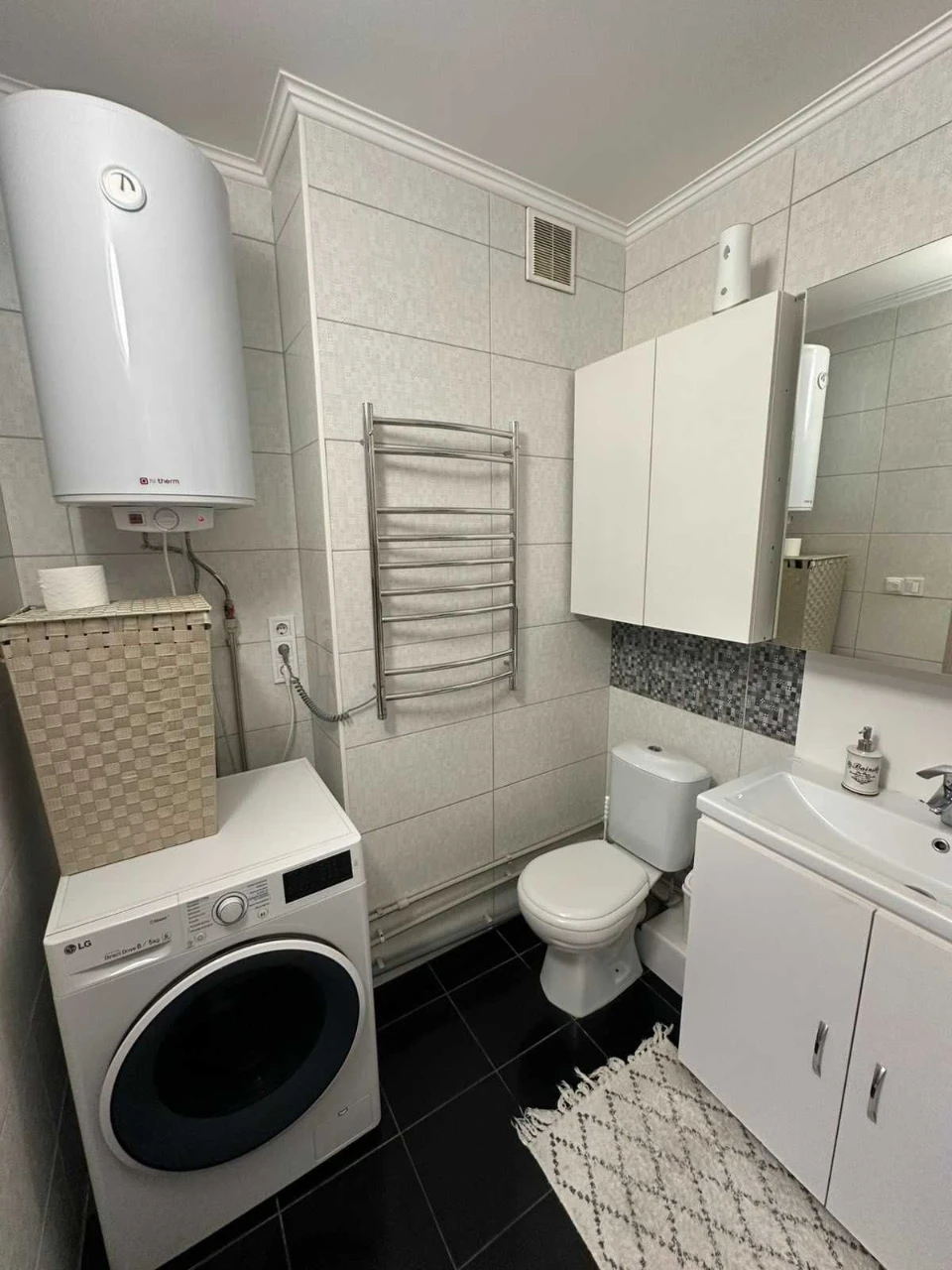 For Sale: Excellent Energy-Independent 1-Bedroom Apartment in the "Yaskr" Residential Complex
