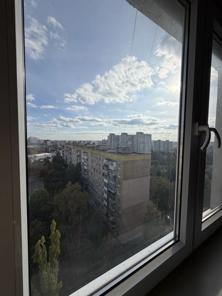 Science! Science! Space! CNAP! Le Silpo! For Sale 2-room apartment 52 sq.m.