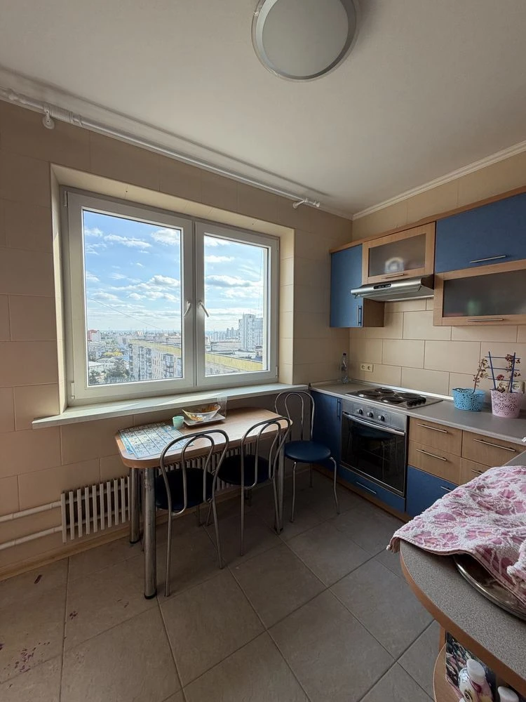 Science! Science! Space! CNAP! Le Silpo! For Sale 2-room apartment 52 sq.m.